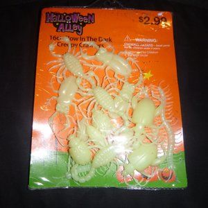Halloween 16 Glow In The Dark Creepy Crawlers